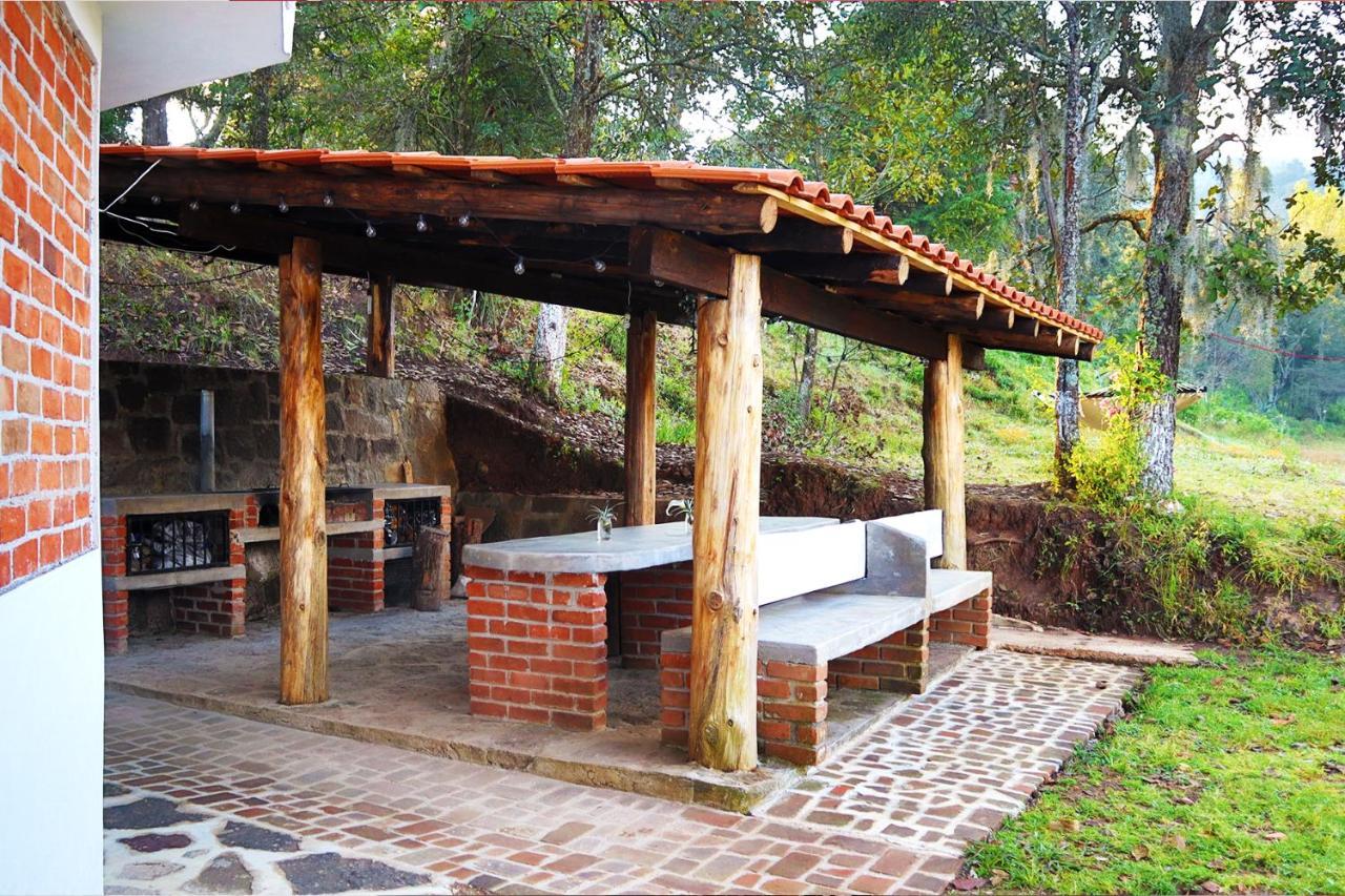 Villa Senda Monarca Senguio Exterior foto